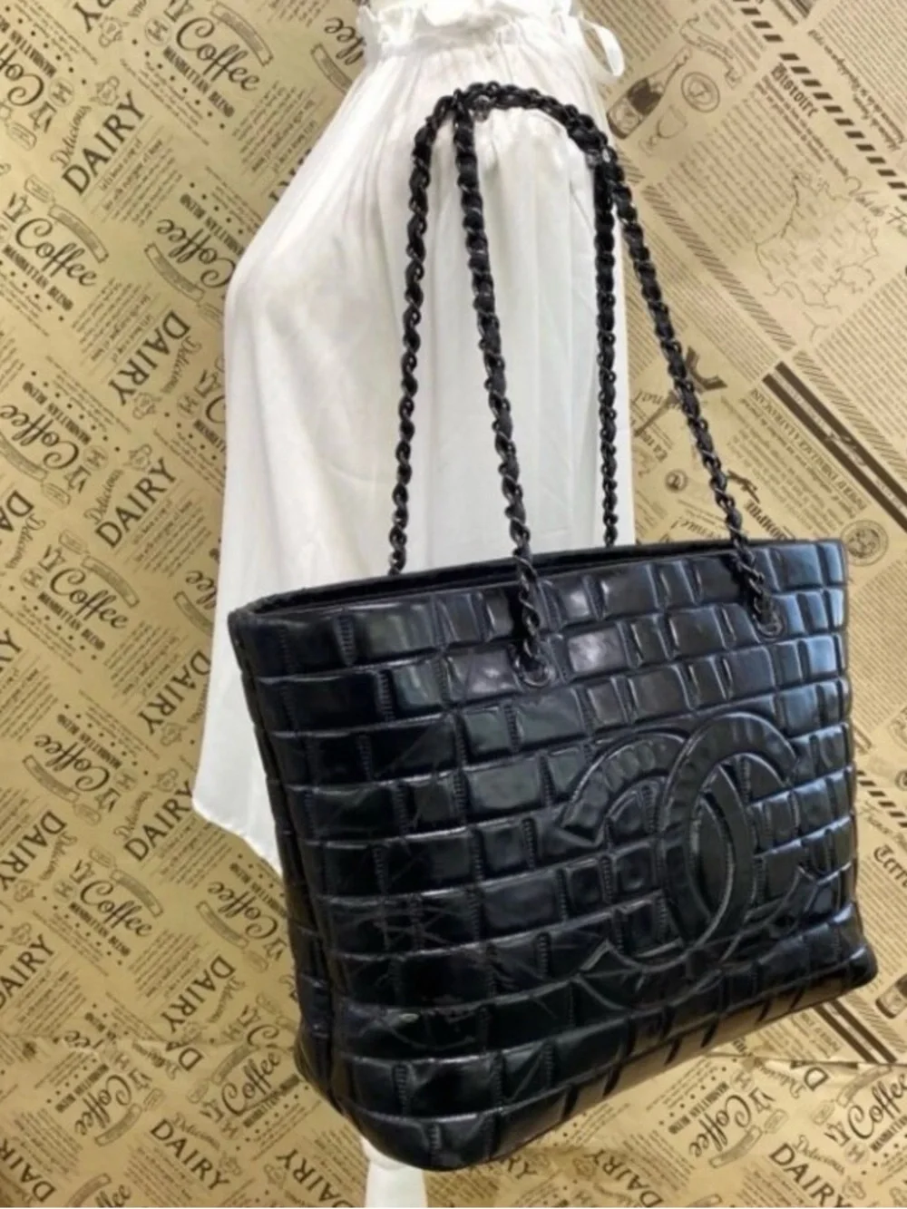 Chanel Tote Chocolate Bar Big CC Logo Chain Black Business Travel